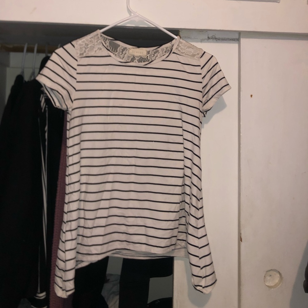 Stripped white tee